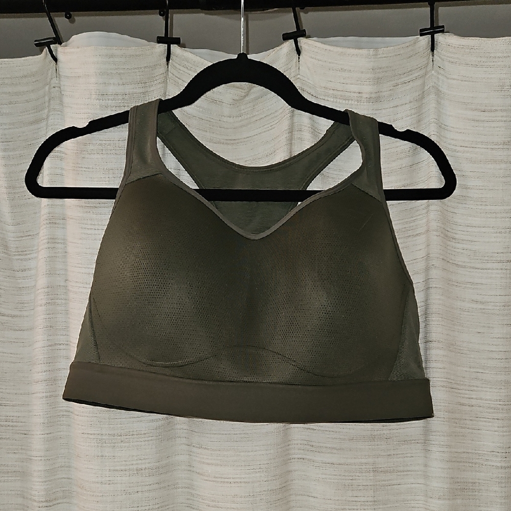NWOT Gymshark Olive Green Sports Bra Size Xl